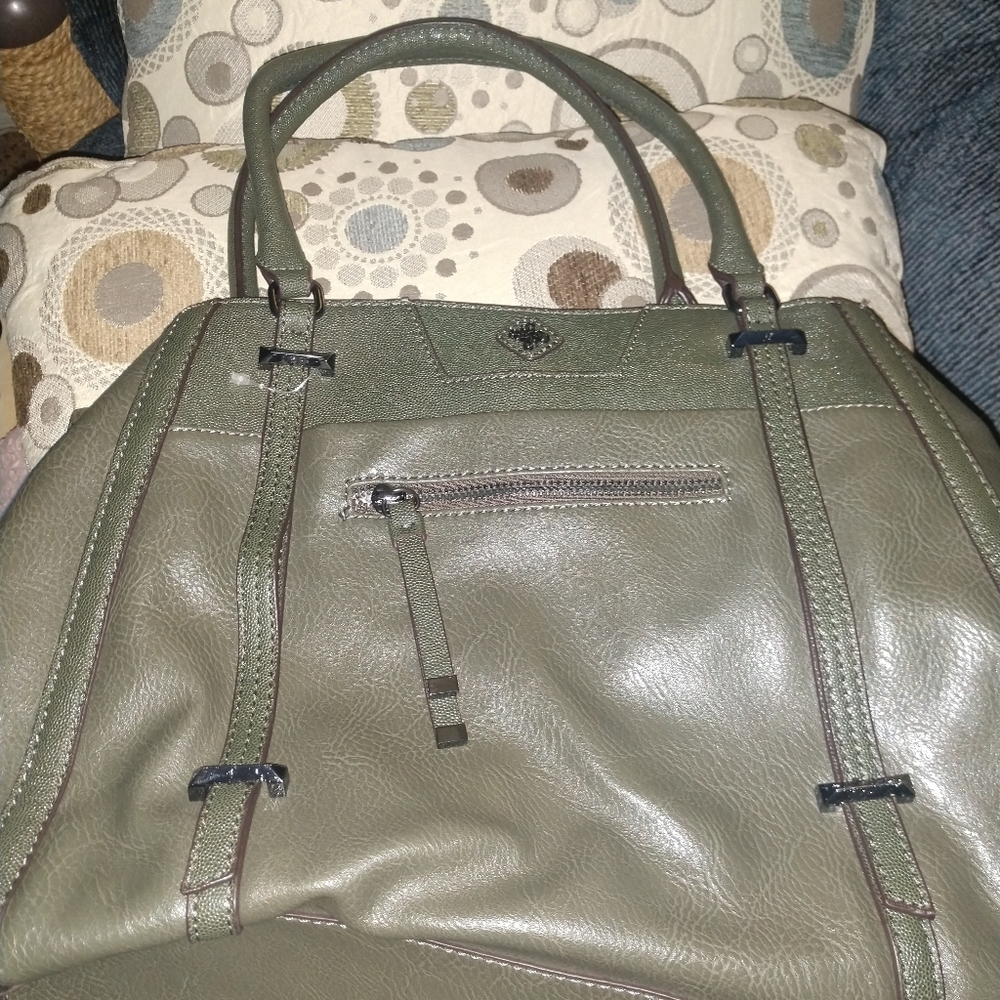 Vera Wang purse